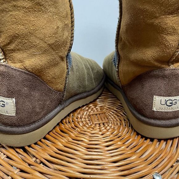 UGG Classic Tall 5818 Leather Sheepskin Shearling Winter Boots Color Block W7 7 - Picture 5 of 10